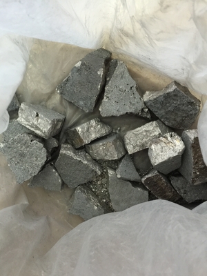 アルミニウム カルシウムAlカリフォルニア65% 75% 85%のマスター合金のインゴット/微粒