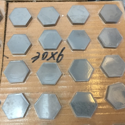 弾道陶磁器の版のほう素のHexgonalの正方形の長方形の形のための弾道タイル/炭化ケイ素のセラミック タイル