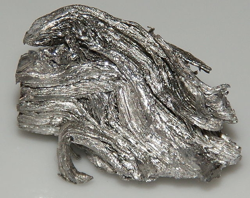 ホルミウムはHo希土類磁気材料に金属をかぶせる