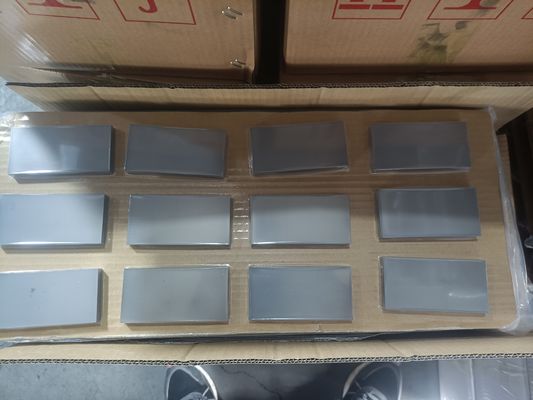 1.5ポンドの重量と耐薬品性を備えた防弾保護用の炭化ケイ素炭化ホウ素弾道タイル
