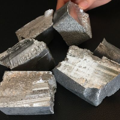 アルミニウム・ウォルフスタン アルW10 マスター・アルloy 10% W含量 穀物精製用インゴット