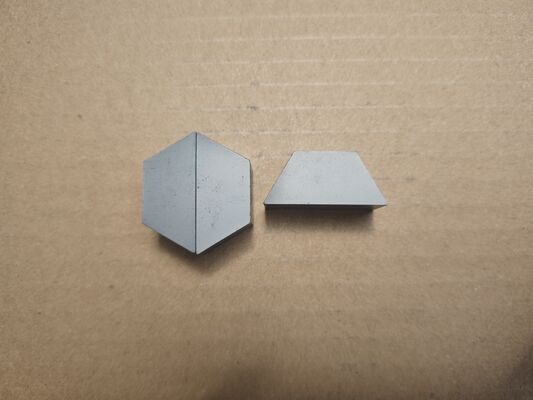 防弾インサートプレート用プレミアム炭化ケイ素 (SiC) セラミックタイル |軽量高耐弾性装甲シート