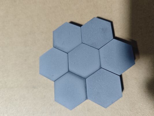 炭化ホウ素弾道タイル - NIJ レベル IV 超軽量六角形 100x100mm セラミック打撃面